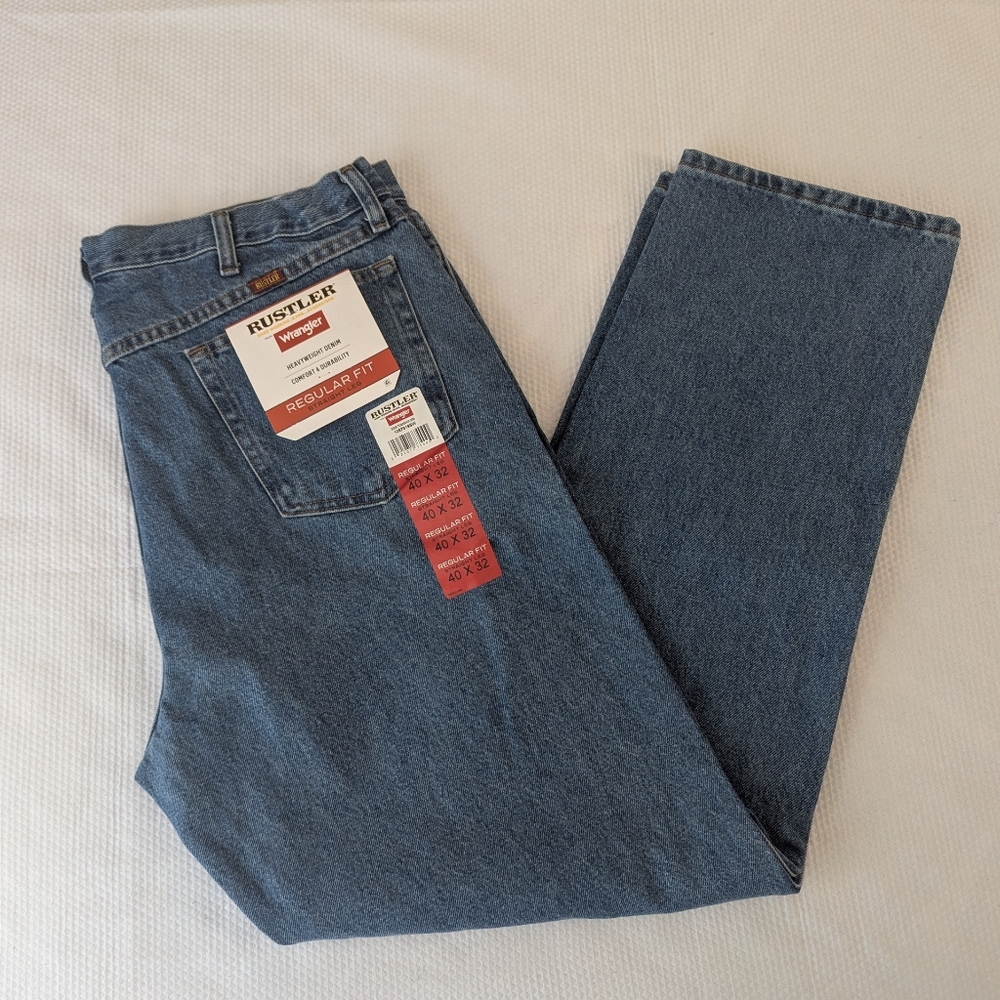 Wrangler Rustler Regular Fit Straight Leg Irregular NWT Mens 40x32 Working Jeans